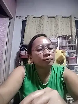 Snapshot of asianwet4u chatting on 03-15-25, 03:27 asianwet4u online show from 03-15-25, 03:27