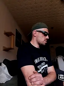 Codymc89 online show from 03-04-26, 01:52