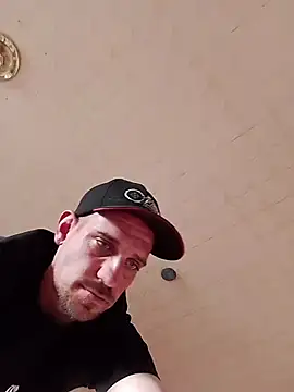 Codymc89 online show from 04-20-26, 05:25