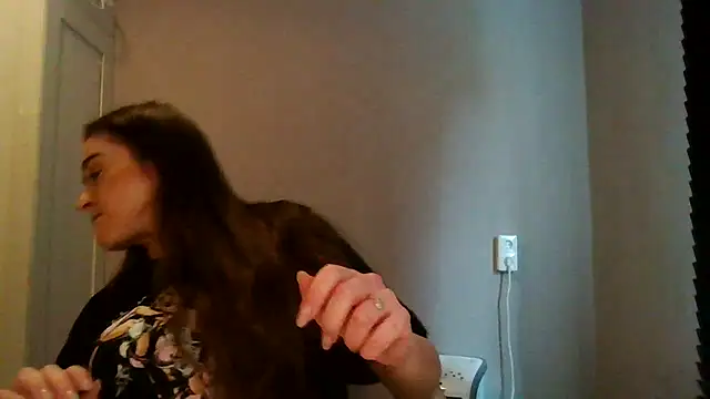 avajade online show from 10-20-25, 10:05