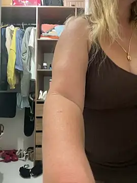 moniquerainx online show from 06-16-26, 12:43