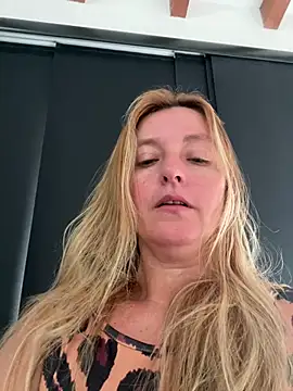 moniquerainx online show from 04-09-26, 03:07