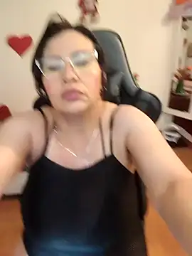 Snapshot of esmeralda_milf chatting on 03-01-26, 01:55 esmeralda milf online show from 03-01-26, 01:55