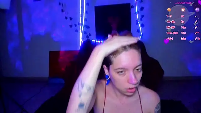 Snapshot of Rabit_Snake chatting on 04-18-26, 10:54 Rabit Snake online show from 04-18-26, 10:54