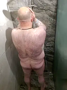 Bibear197511 online show from 10-04-25, 10:39