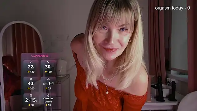 Snapshot of JuliaVilnet chatting on 02-22-25, 05:12 JuliaVilnet online show from 02-22-25, 05:12