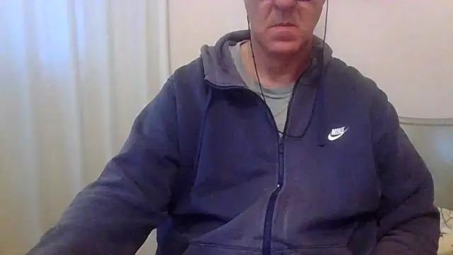 Snapshot of ANONIMO7735 chatting on 05-01-26, 03:55 ANONIMO7735 online show from 05-01-26, 03:55