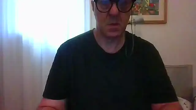 Snapshot of ANONIMO7735 chatting on 05-29-26, 04:57 ANONIMO7735 online show from 05-29-26, 04:57