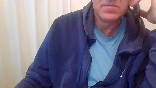 Snapshot of ANONIMO7735 chatting on 01-07-26, 06:35 ANONIMO7735 online show from 01-07-26, 06:35