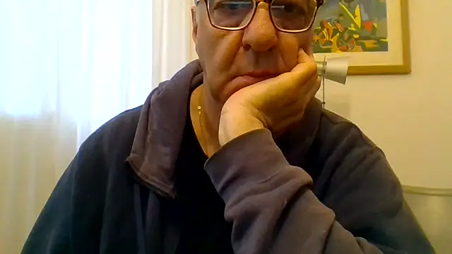 Snapshot of ANONIMO7735 chatting on 05-05-26, 04:26 ANONIMO7735 online show from 05-05-26, 04:26