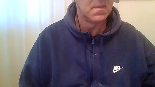 Snapshot of ANONIMO7735 chatting on 12-17-25, 06:51 ANONIMO7735 online show from 12-17-25, 06:51