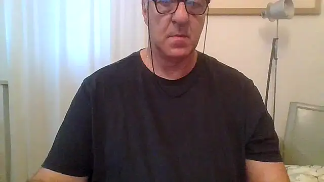 Snapshot of ANONIMO7735 chatting on 09-15-25, 04:46 ANONIMO7735 online show from 09-15-25, 04:46