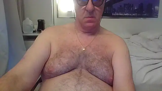 Snapshot of ANONIMO7735 chatting on 04-24-26, 11:01 ANONIMO7735 online show from 04-24-26, 11:01