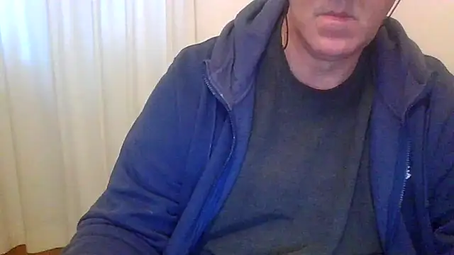Snapshot of ANONIMO7735 chatting on 10-14-25, 03:45 ANONIMO7735 online show from 10-14-25, 03:45