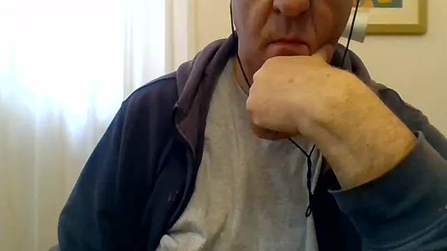 Snapshot of ANONIMO7735 chatting on 05-11-26, 05:09 ANONIMO7735 online show from 05-11-26, 05:09