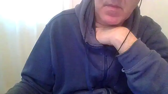 Snapshot of ANONIMO7735 chatting on 03-02-26, 07:15 ANONIMO7735 online show from 03-02-26, 07:15