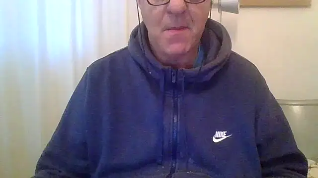 Snapshot of ANONIMO7735 chatting on 12-20-25, 06:38 ANONIMO7735 online show from 12-20-25, 06:38