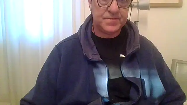 Snapshot of ANONIMO7735 chatting on 11-23-25, 06:23 ANONIMO7735 online show from 11-23-25, 06:23