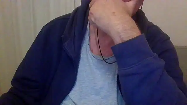 Snapshot of ANONIMO7735 chatting on 10-10-25, 05:03 ANONIMO7735 online show from 10-10-25, 05:03