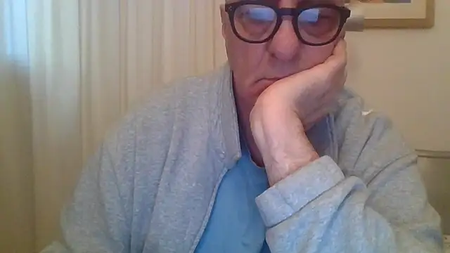 Snapshot of ANONIMO7735 chatting on 04-18-26, 05:04 ANONIMO7735 online show from 04-18-26, 05:04