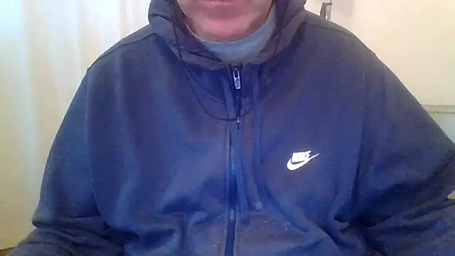 Snapshot of ANONIMO7735 chatting on 12-18-25, 06:18 ANONIMO7735 online show from 12-18-25, 06:18