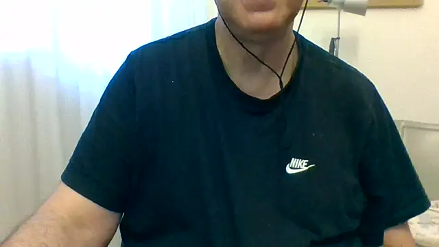 Snapshot of ANONIMO7735 chatting on 05-12-26, 04:31 ANONIMO7735 online show from 05-12-26, 04:31
