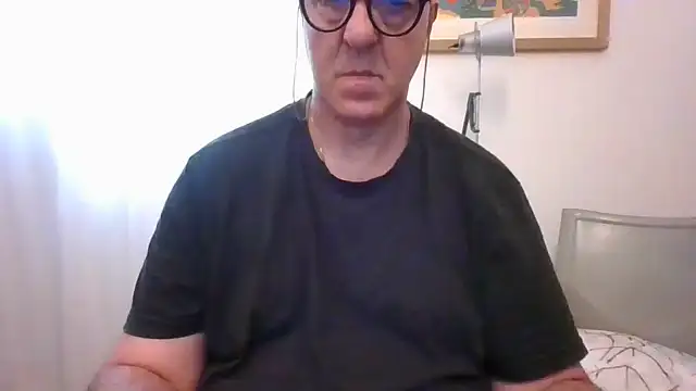 Snapshot of ANONIMO7735 chatting on 06-02-26, 04:29 ANONIMO7735 online show from 06-02-26, 04:29