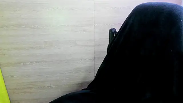 Snapshot of pink_dustt chatting on 10-07-25, 02:12 pink dustt online show from 10-07-25, 02:12