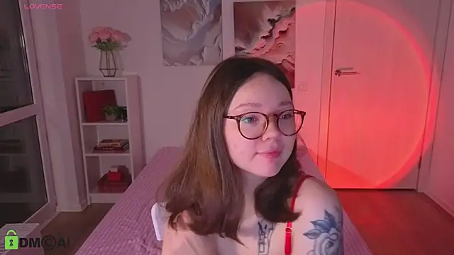 MilenaSaint online show from 11-03-25, 04:28