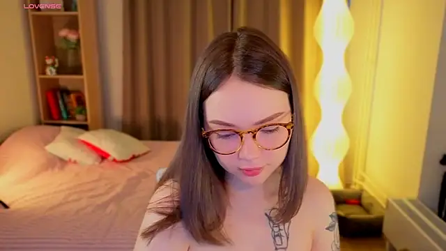 MilenaSaint online show from 03-25-26, 04:01