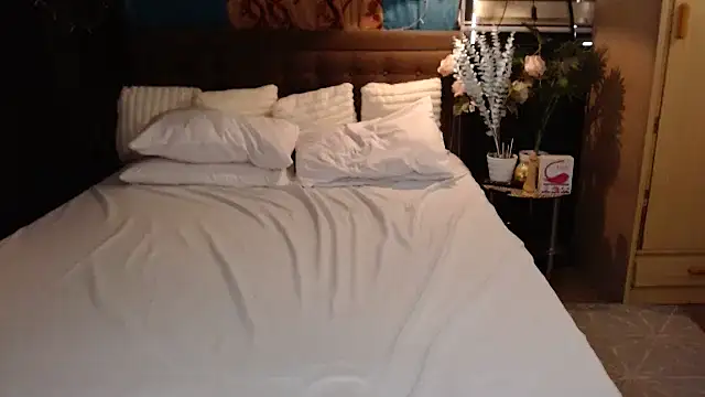 xheavenlytrans online show from 11-08-25, 01:20