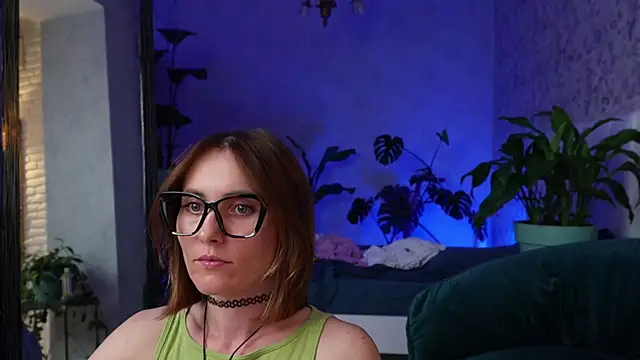 ClaraBendover online show from 07-25-26, 05:52