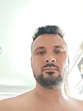 Snapshot of Luismiguel55 chatting on 06-20-26, 01:49 Luismiguel55 online show from 06-20-26, 01:49