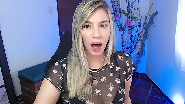 ms sofia x online show from 10-30-25, 03:20