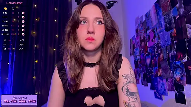 HotaruTomo online show from 11-19-25, 02:55