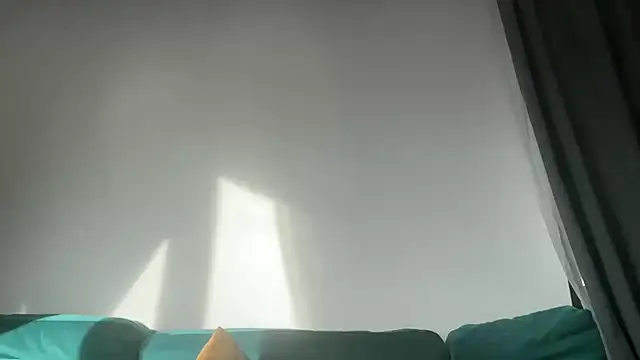 Iris cherry online show from 11-18-25, 07:00