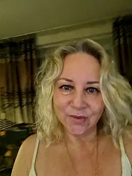 Snapshot of Janahotty chatting on 04-30-26, 09:52 Janahotty online show from 04-30-26, 09:52