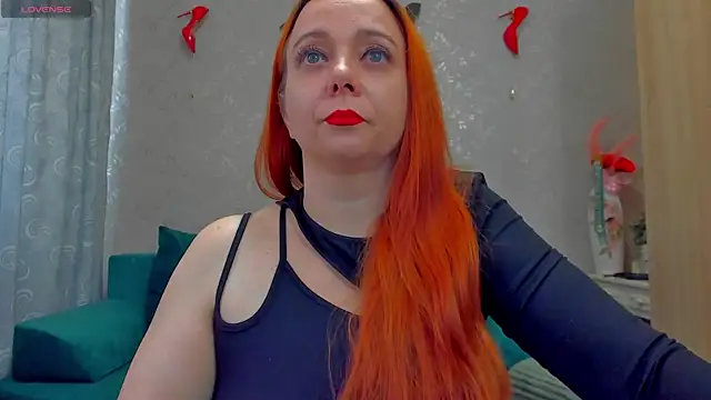 emilianna666 online show from 10-20-25, 07:09
