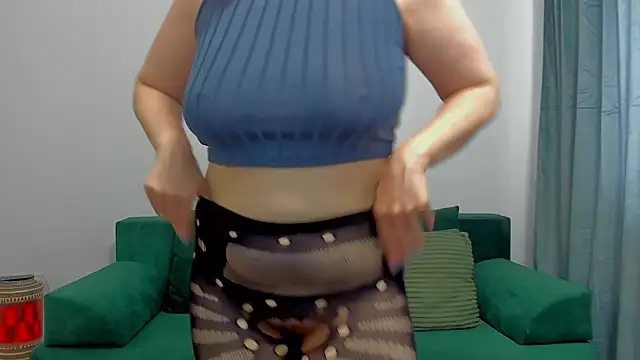 Snapshot of emilianna666 chatting on 05-20-26, 11:40 emilianna666 online show from 05-20-26, 11:40