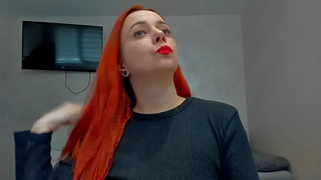 Snapshot of emilianna666 chatting on 04-21-26, 10:44 emilianna666 online show from 04-21-26, 10:44
