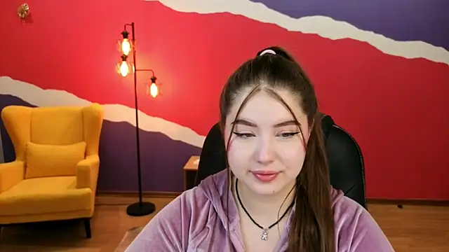 NicoleFoxery online show from 09-18-25, 03:20