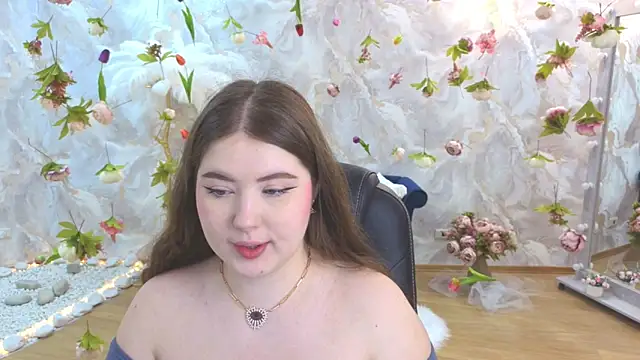 NicoleFoxery online show from 05-24-26, 06:19