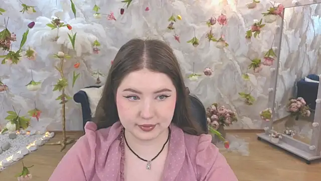 NicoleFoxery online show from 06-18-26, 06:24