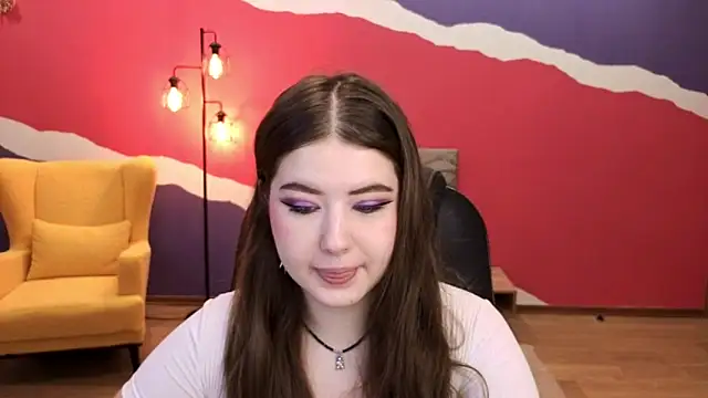 NicoleFoxery online show from 10-18-25, 06:21