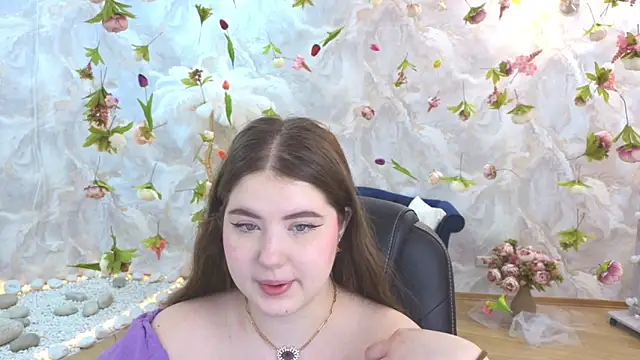 NicoleFoxery online show from 05-23-26, 06:18