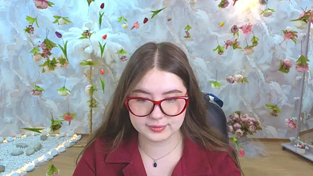 NicoleFoxery online show from 04-05-26, 06:25