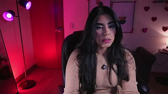 Isabella dior online show from 02-12-26, 03:34