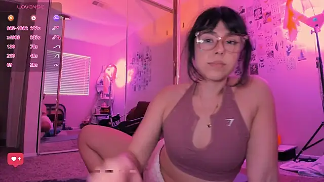 Evie-Luna online show from 06-06-26, 02:06