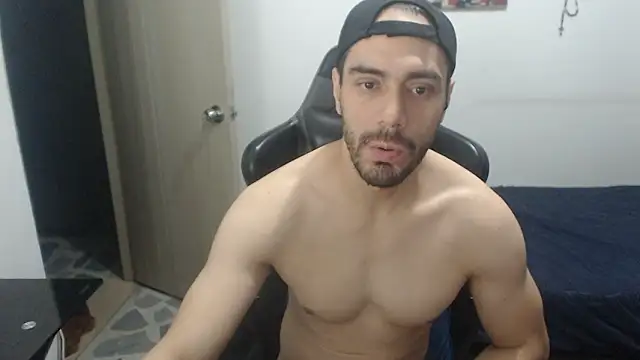 samuelgarcia  online show from 03-07-26, 10:21