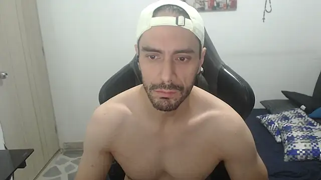 samuelgarcia  online show from 10-12-25, 11:11